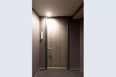 68 SE 6th #1611, Miami, FL 33131 - Photo 35