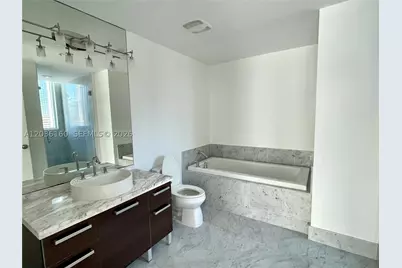 253 NE 2nd #2108, Miami, FL 33132 - Photo 13