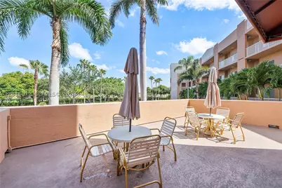 7715 Yardley #212, Tamarac, FL 33321 - Photo 41