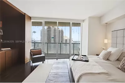 465 Brickell #2101, Miami, FL 33131 - Photo 17