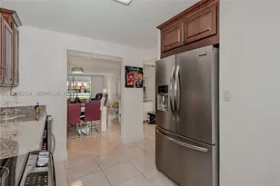 9410 N Hollybrook Lake, Pembroke Pines, FL 33025 - Photo 5
