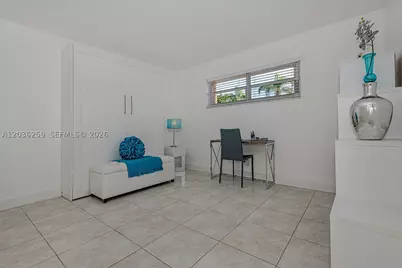 9410 N Hollybrook Lake #11-109, Pembroke Pines, FL 33025 - Photo 19