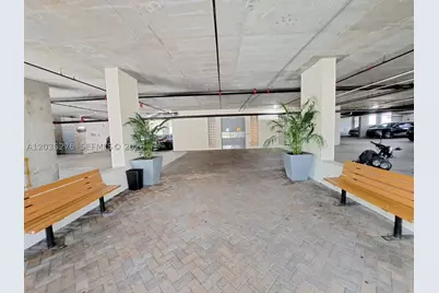 120 SW 8th #703, Miami, FL 33130 - Photo 15