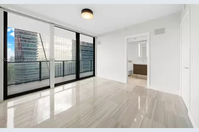 1451 Brickell #1005, Miami, FL 33131 - Photo 13