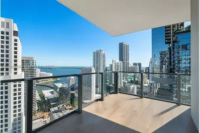 68 SE 6th #3301, Miami, FL 33131 - Photo 15