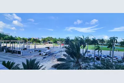 244 Biscayne #301, Miami, FL 33132 - Photo 11