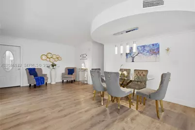 1040 Crystal Lake #3, Deerfield Beach, FL 33064 - Photo 5