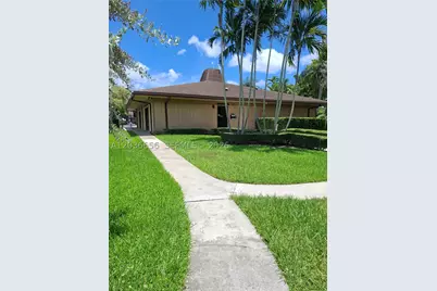 10425 SW 112th #207, Miami, FL 33176 - Photo 3