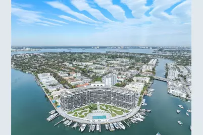 900 Bay #215, Miami Beach, FL 33141 - Photo 9