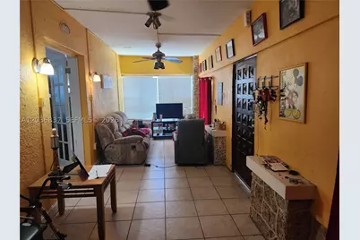 26 NW 24th, Miami, FL 33125 - Photo 11