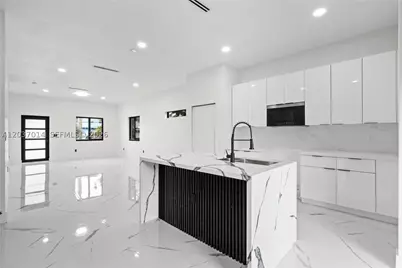 426 SW 9th, Homestead, FL 33030 - Photo 3