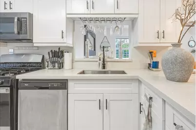 8580 NW 20th, Sunrise, FL 33322 - Photo 9
