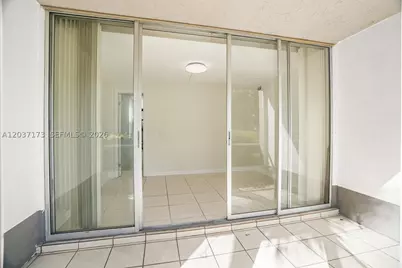 9480 Tangerine #101, Davie, FL 33324 - Photo 25
