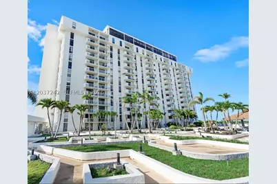 13499 Biscayne #706, North Miami, FL 33181 - Photo 31
