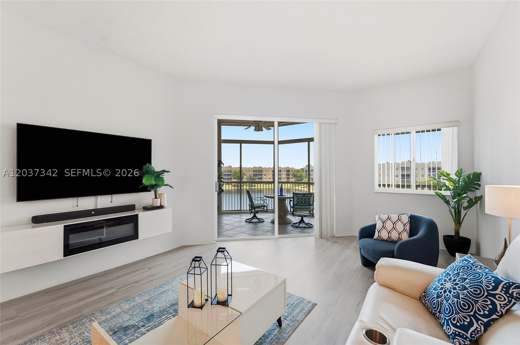 7478 Granville #406 main architectural view