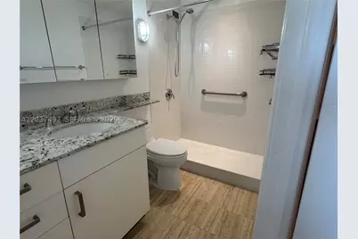 700 Biltmore #916, Coral Gables, FL 33134 - Photo 13
