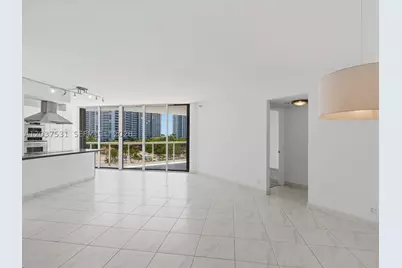 3610 Yacht Club #702, Aventura, FL 33180 - Photo 9