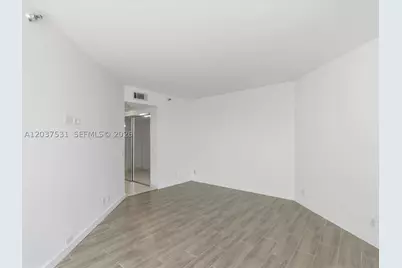 3610 Yacht Club #702, Aventura, FL 33180 - Photo 23