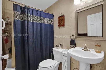 2886 W 74th, Hialeah, FL 33018 - Photo 27
