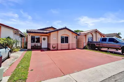 2886 W 74th, Hialeah, FL 33018 - Photo 19