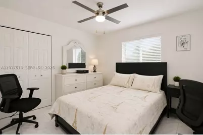 2886 W 74th, Hialeah, FL 33018 - Photo 15