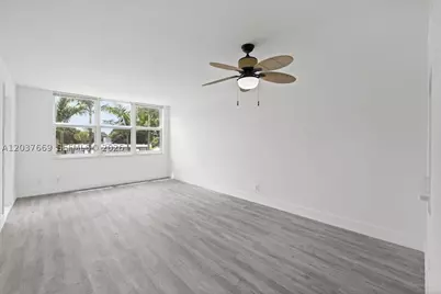 9441 Evergreen #206, Davie, FL 33324 - Photo 3