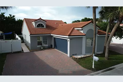 10180 Fanfare #10180, Boca Raton, FL 33428 - Photo 1