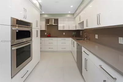 3900 Galt Ocean #403, Fort Lauderdale, FL 33308 - Photo 9