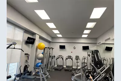 6917 Collins #1205, Miami Beach, FL 33141 - Photo 17