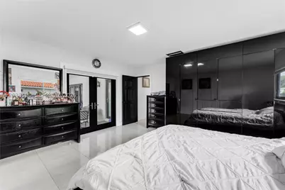 551 SW 127th, Miami, FL 33184 - Photo 21