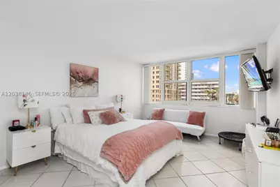 2030 S Ocean #307, Hallandale Beach, FL 33009 - Photo 15