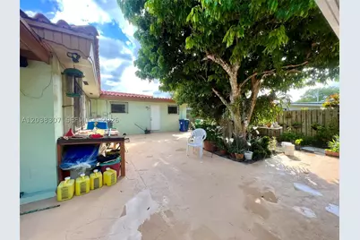 9601 SW 66th, Miami, FL 33173 - Photo 41