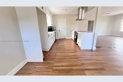 1031 Hollywood, Hollywood, FL 33019 - Photo 11