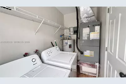 1031 Hollywood, Hollywood, FL 33019 - Photo 29