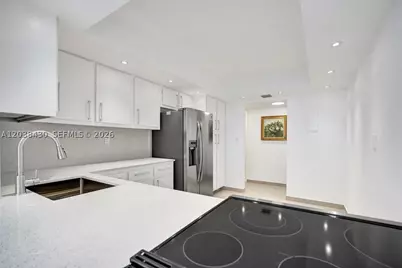 400 Leslie #1022, Hallandale Beach, FL 33009 - Photo 5