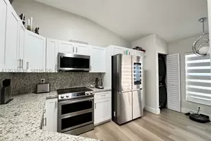1480 Sweetbay, Hollywood, FL 33019 - Photo 5