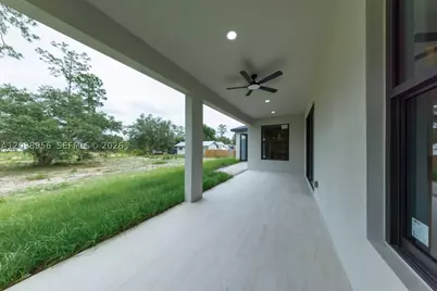 814 Calyton, Lehigh Acres, FL 33972 - Photo 47