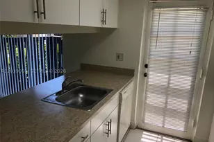 10808 N Kendall, Miami, FL 33176 - Photo 3