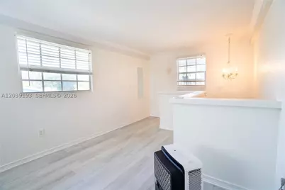 16990 NE 5th #2, North Miami Beach, FL 33162 - Photo 5