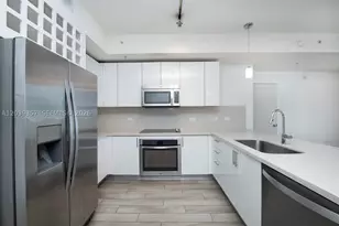 999 SW 1st, Miami, FL 33130 - Photo 3