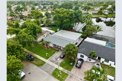 551 NW 99th, Pembroke Pines, FL 33024 - Photo 43