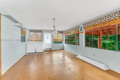 551 NW 99th, Pembroke Pines, FL 33024 - Photo 25