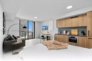 121 NE 5th, Miami, FL 33132 - Photo 5