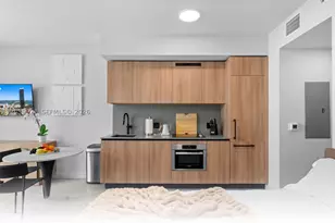 121 NE 5th, Miami, FL 33132 - Photo 15