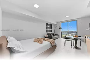 121 NE 5th, Miami, FL 33132 - Photo 7