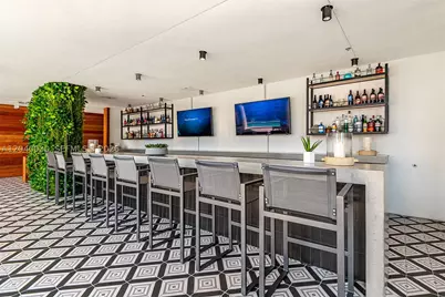 398 NE 5th #4001, Miami, FL 33132 - Photo 25