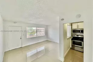 241 SE 9th, Pompano Beach, FL 33060 - Photo 1