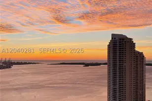 325 S Biscayne, Miami, FL 33131 - Photo 17
