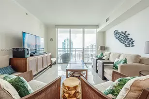325 S Biscayne, Miami, FL 33131 - Photo 9