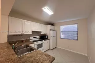 5661 Riverside, Coral Springs, FL 33067 - Photo 9